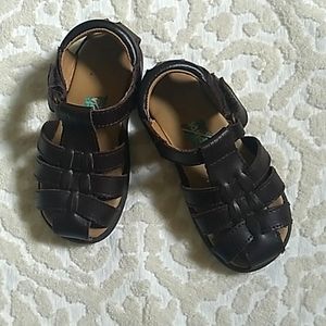 Kids comfy brown sandals
